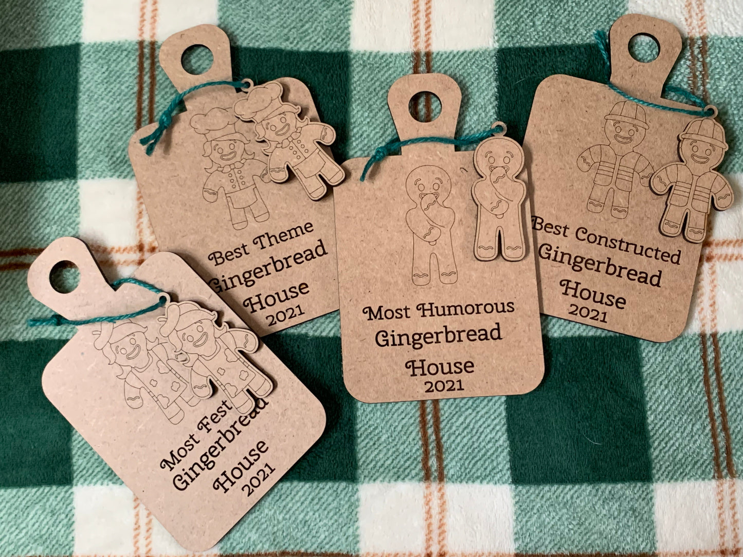 Gingerbread Ornaments with Award Set
